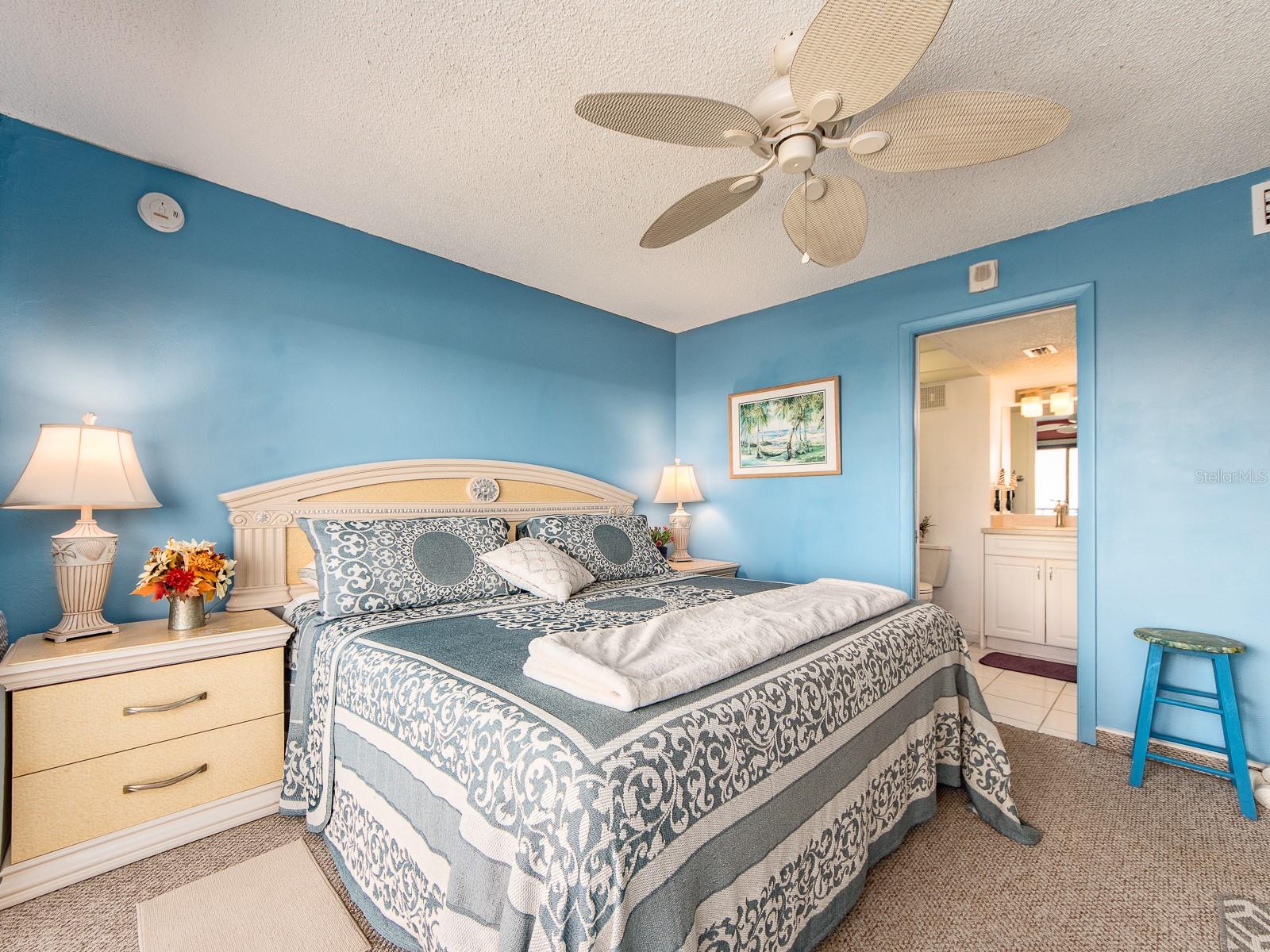 51 ISLAND WAY CONDO - Residential Lease