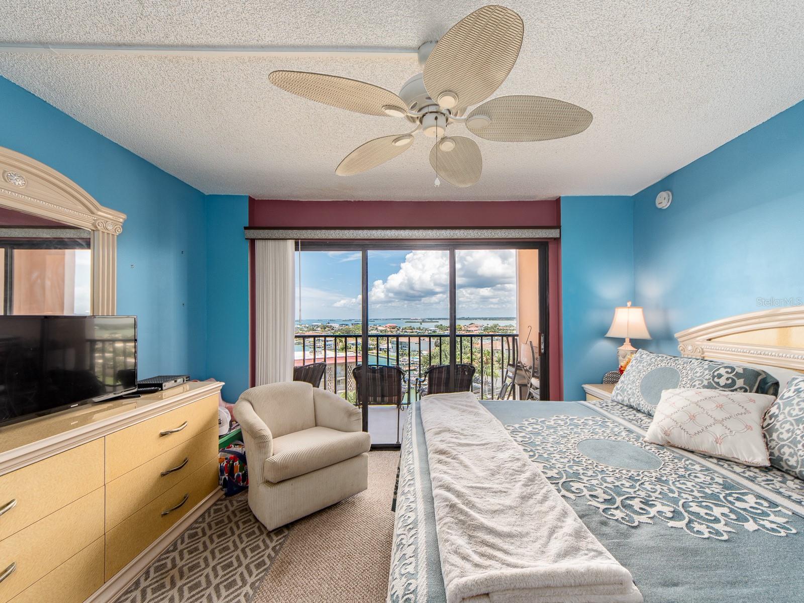 51 ISLAND WAY CONDO - Residential Lease