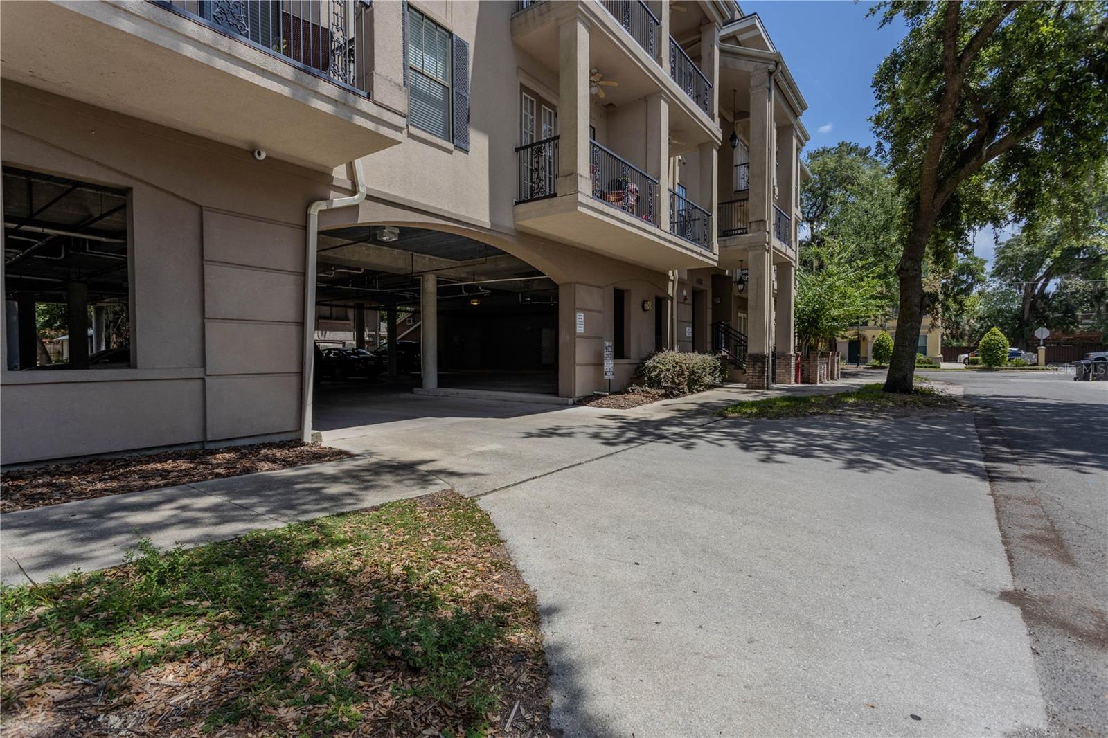 ST CHARLES - Residential