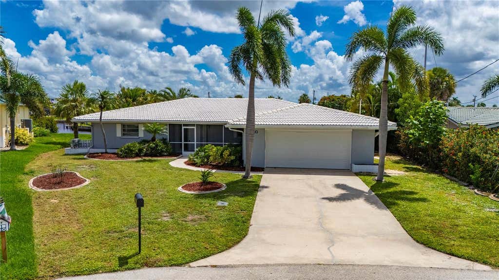 Photo of 110 Gulfview Road, Punta Gorda, FL 33950 (MLS # C7529342)