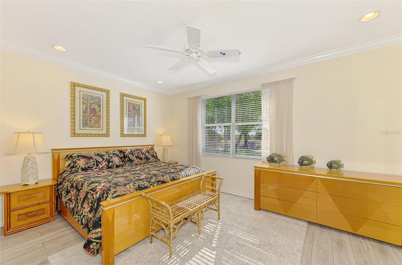 RIVERWOOD - Residential