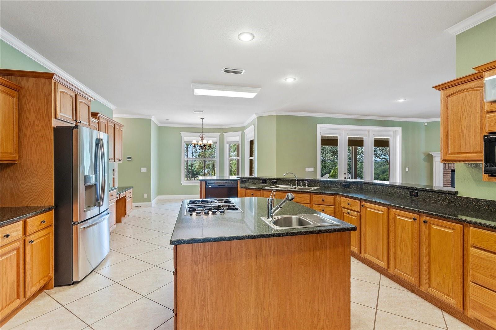 VISTA VERDE - Residential