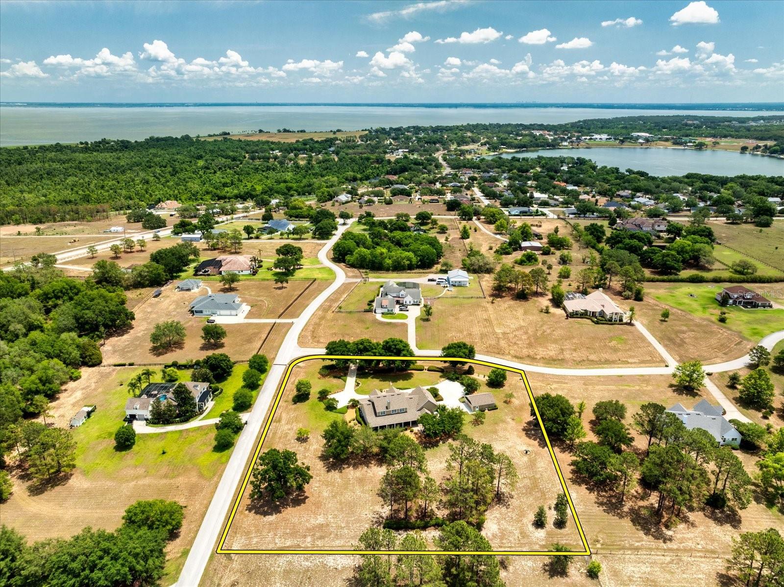 VISTA VERDE - Residential