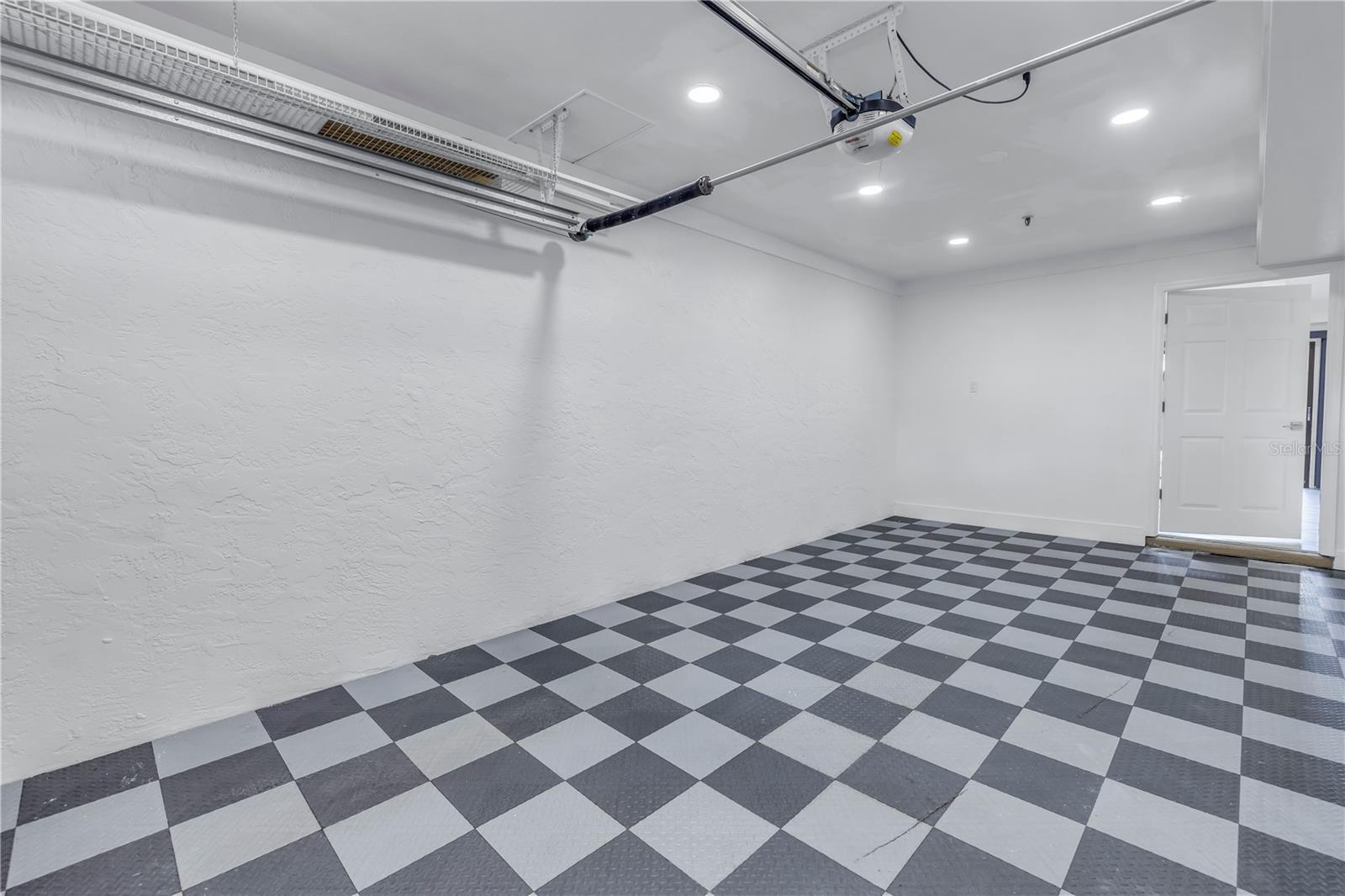 PIRATES COVE CLUB CONDO - Residential