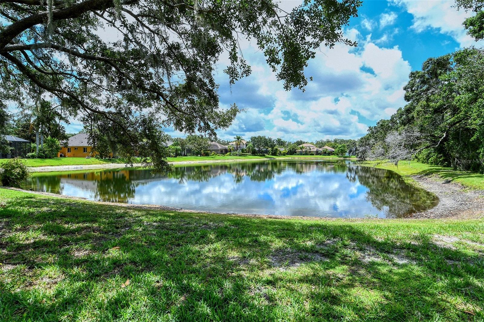 SECLUDED OAKS PH 2 - Residential