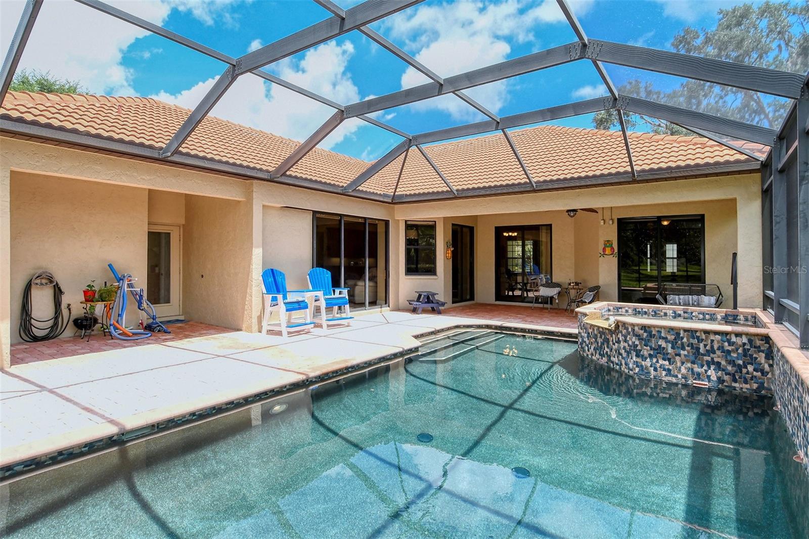 SECLUDED OAKS PH 2 - Residential