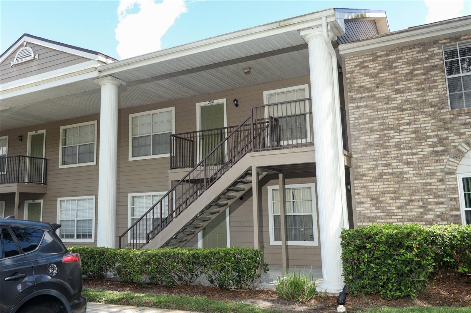 Stylish & Updated 2-Bed, 2-Bath Condo – Prime Location & Resort-Style Amenities! Step into modern comfort with this beautifully updated 2-bedroom, 2-bathroom condo, offering a perfect blend of style, convenience, and community amenities. A completely remodeled kitchen with BRAND NEW KITCHEN CABINETS (2025) provides ample storage and a fresh, modern aesthetic. The secondary bathroom also features a brand-new vanity (2025), adding to the home’s updated charm. The primary suite boasts a newer vanity (2023), while both bathrooms shine with updated light fixtures (2023). Freshly painted in 2023, this home features luxury vinyl flooring in both bedrooms for a sleek, contemporary feel. Enjoy the convenience of a stacked washer and dryer (2020) and dishwasher (2020), while the newer A/C (2018) ensures year-round comfort. Plus, the unit offers one assigned parking spot and has EXCELLENT OPEN PARKING, making daily life even easier.
Located in a vibrant community with resort-style amenities, residents have access to a large swimming pool, exercise room, tennis courts, and a basketball court. The unbeatable location is just minutes from UCF and within walking distance to grocery stores and restaurants, making this the perfect home for students, professionals, or anyone looking for a well-connected lifestyle. Don’t miss out—schedule a showing today!