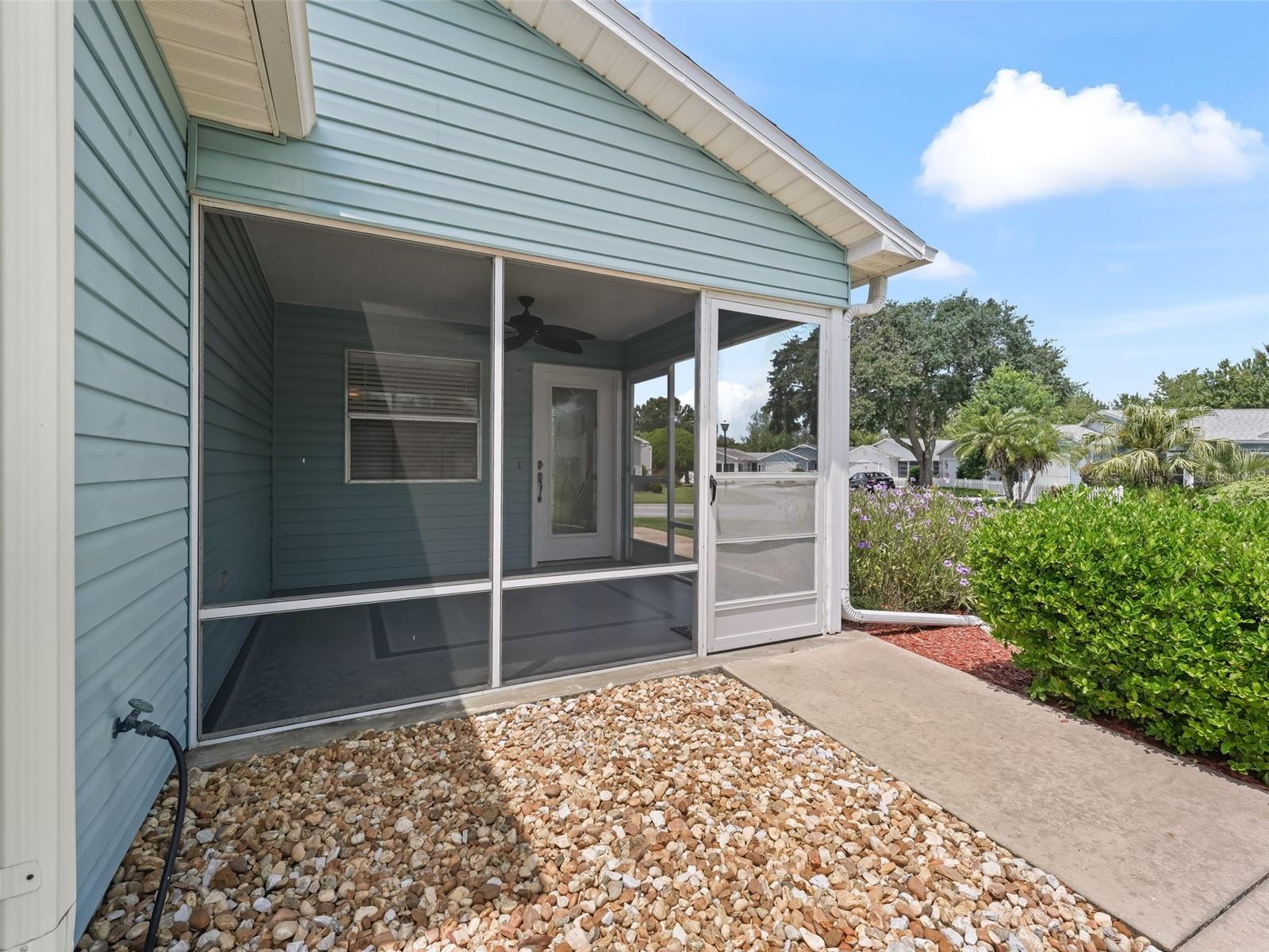 220 ESTRADA PLACE