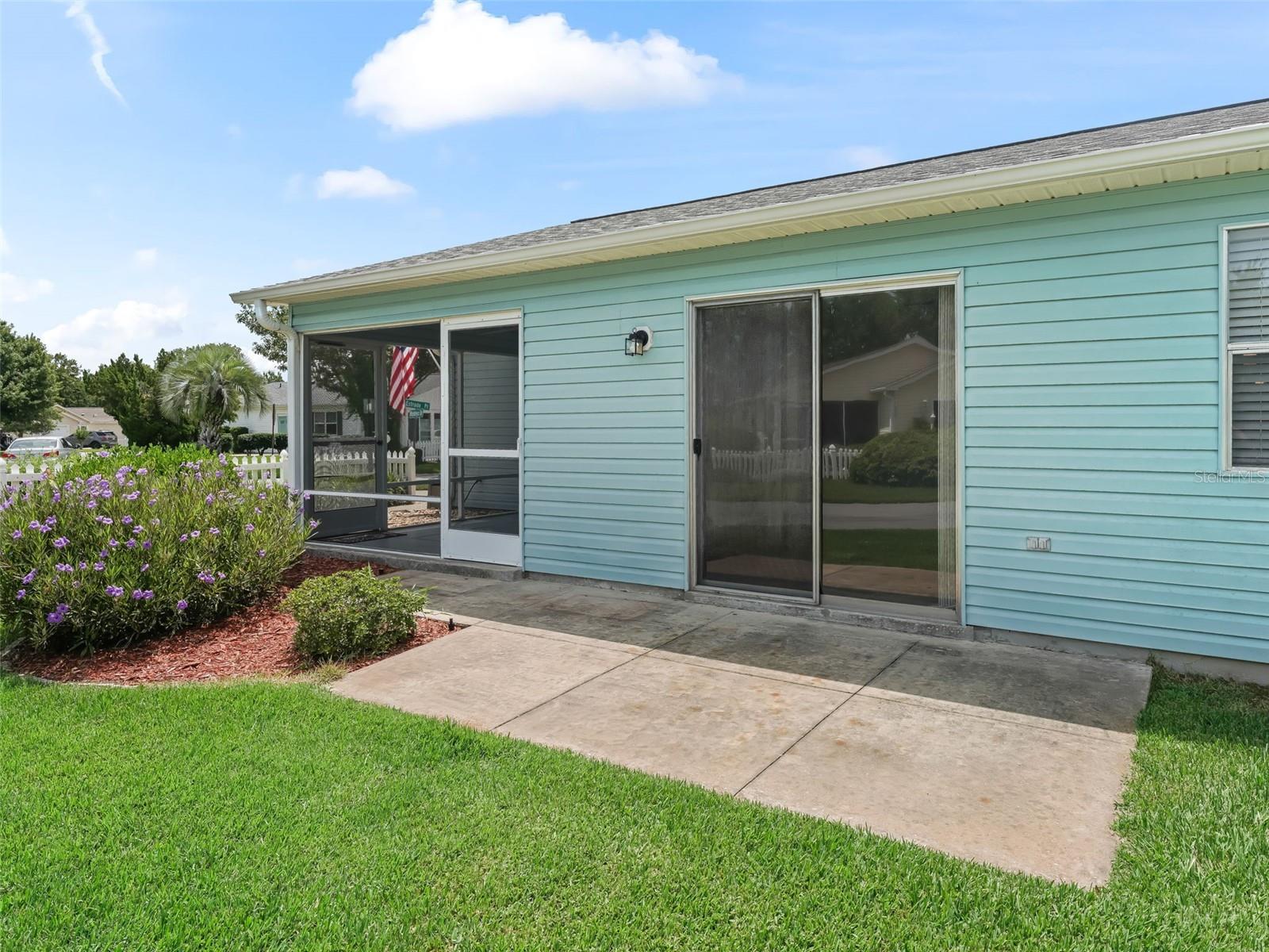 220 ESTRADA PLACE