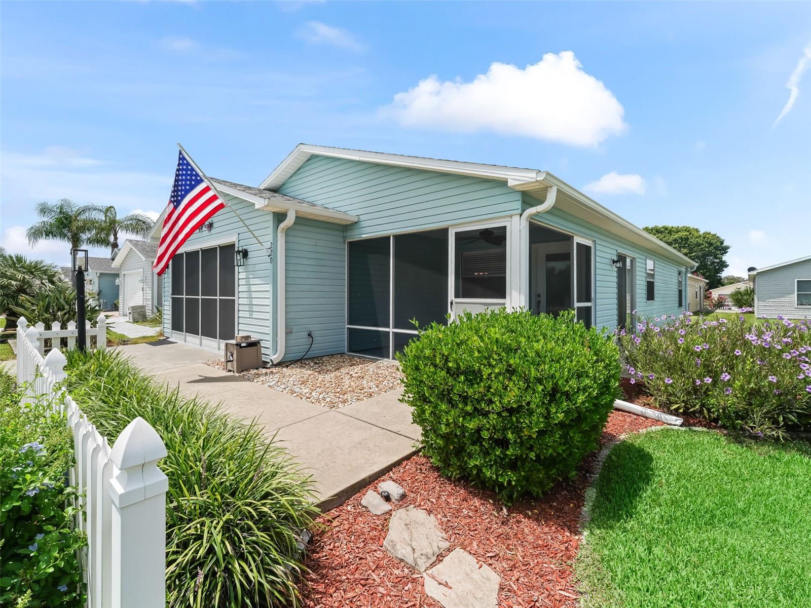 220 ESTRADA PLACE