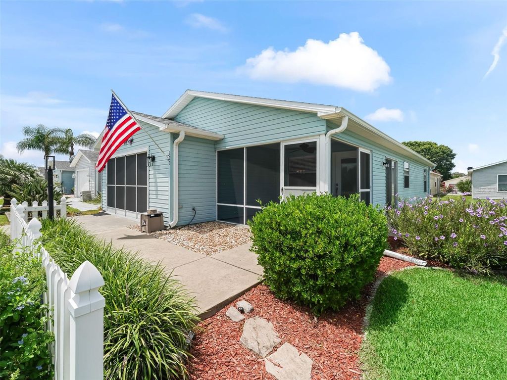 Photo of 220 Estrada Place, The Villages, FL 32159 (MLS # G5099622)