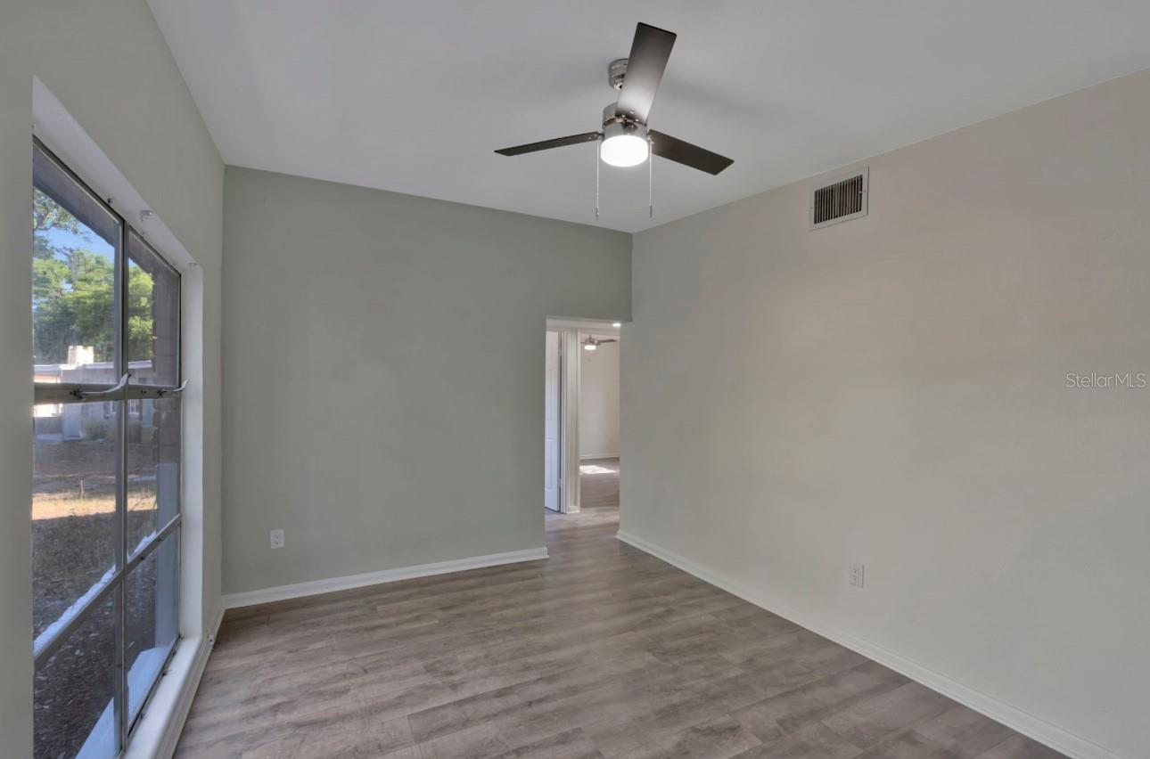 819 EDGEWATER DRIVE