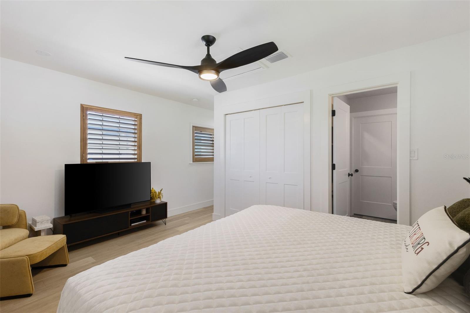 OVERLOOK DRIVE ESTATE - Residential