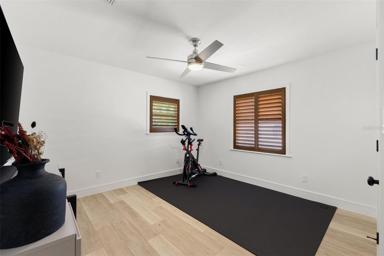 OVERLOOK DRIVE ESTATE - Residential