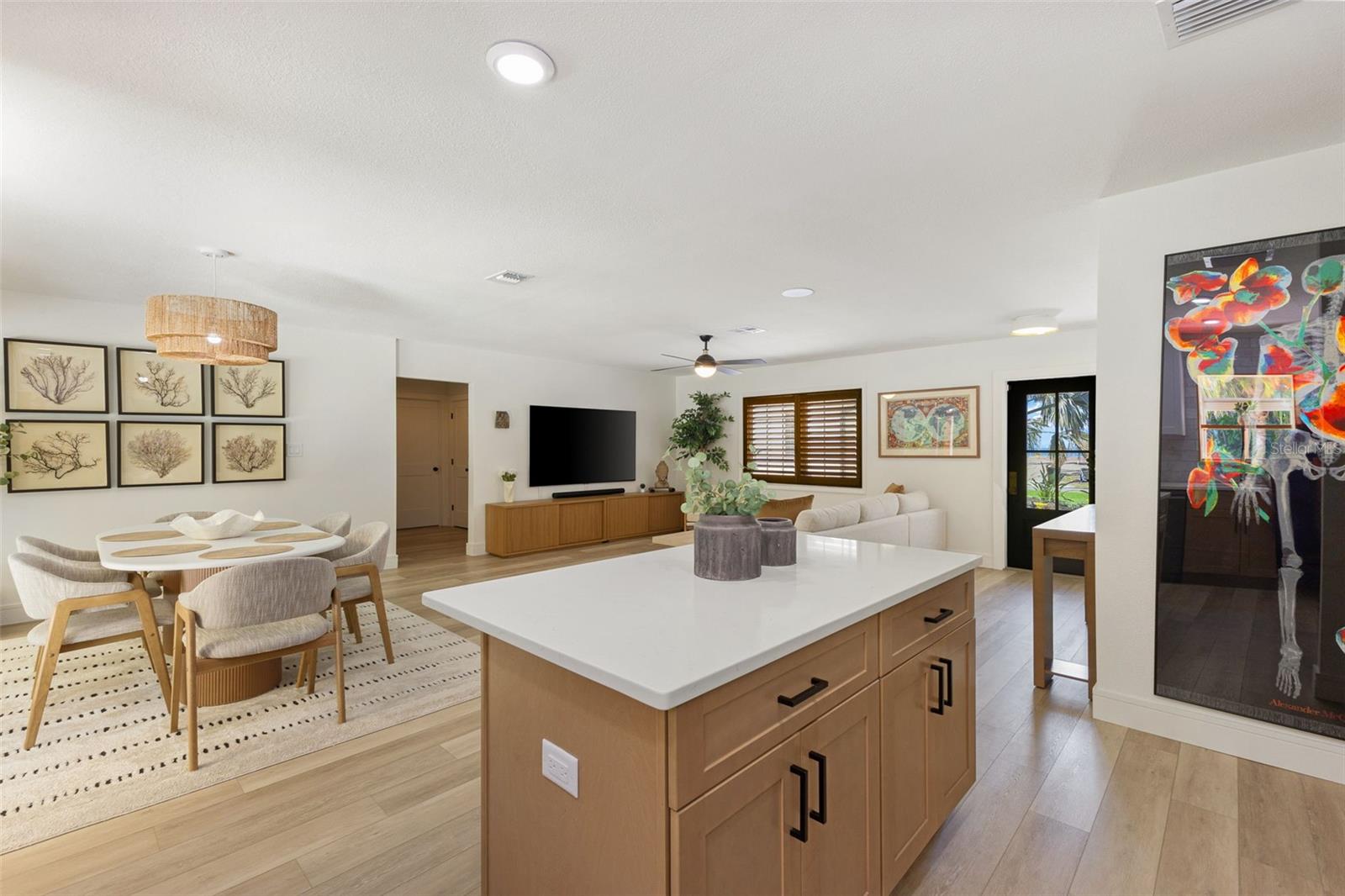 OVERLOOK DRIVE ESTATE - Residential