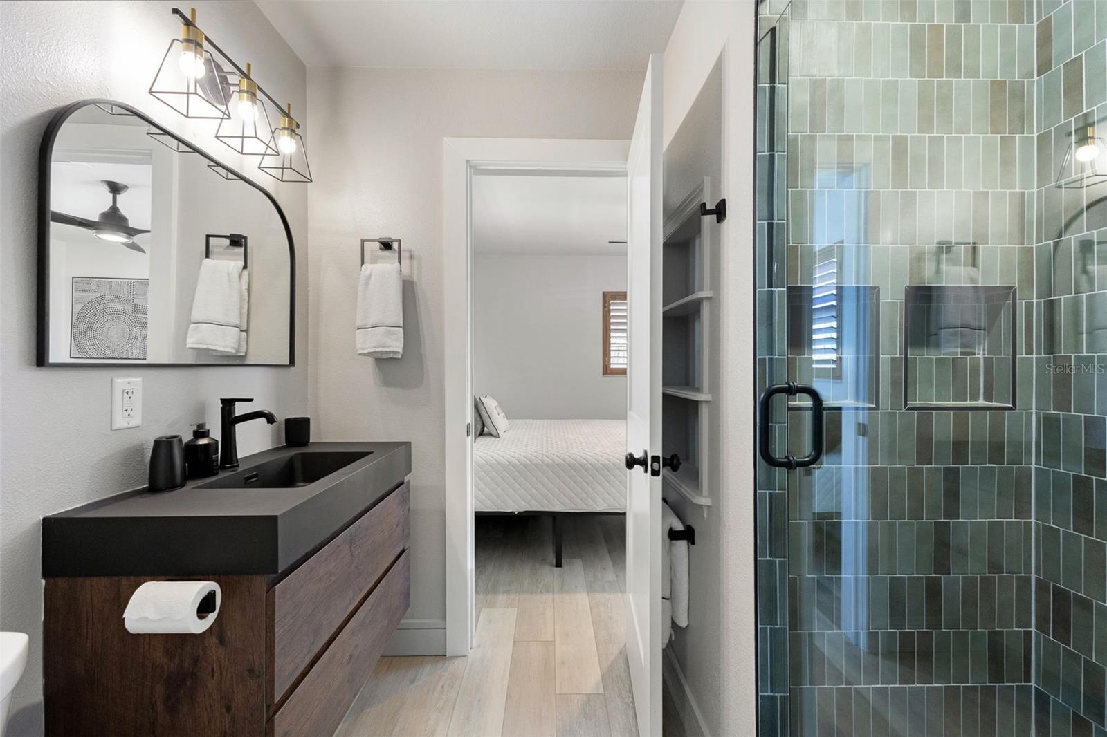 OVERLOOK DRIVE ESTATE - Residential