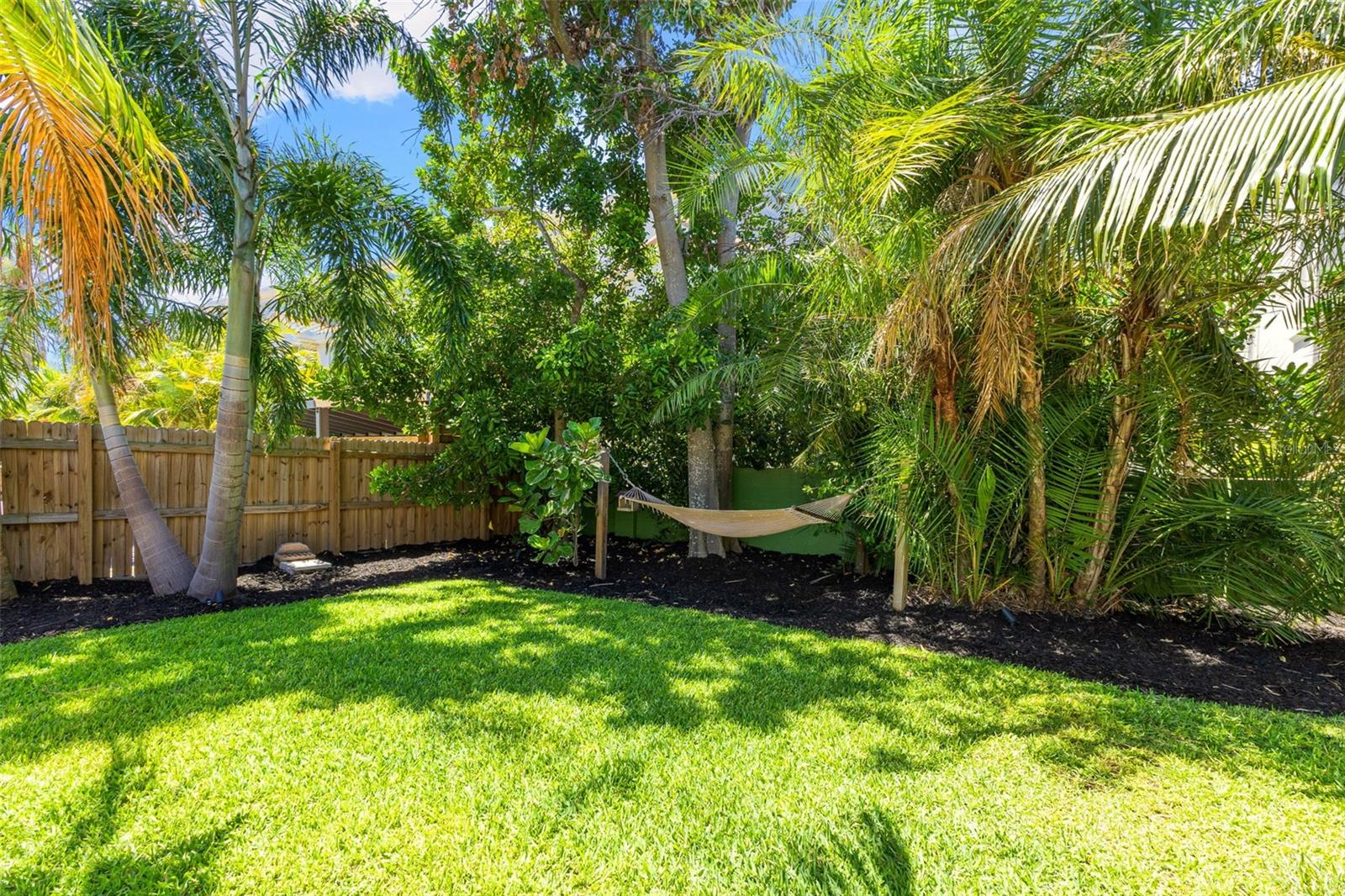 OVERLOOK DRIVE ESTATE - Residential