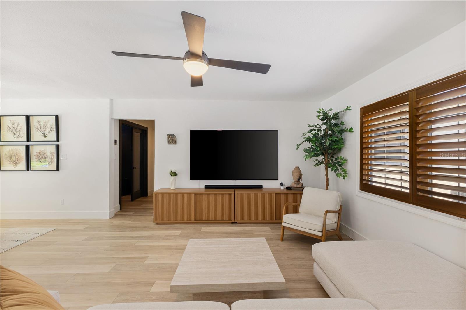 OVERLOOK DRIVE ESTATE - Residential