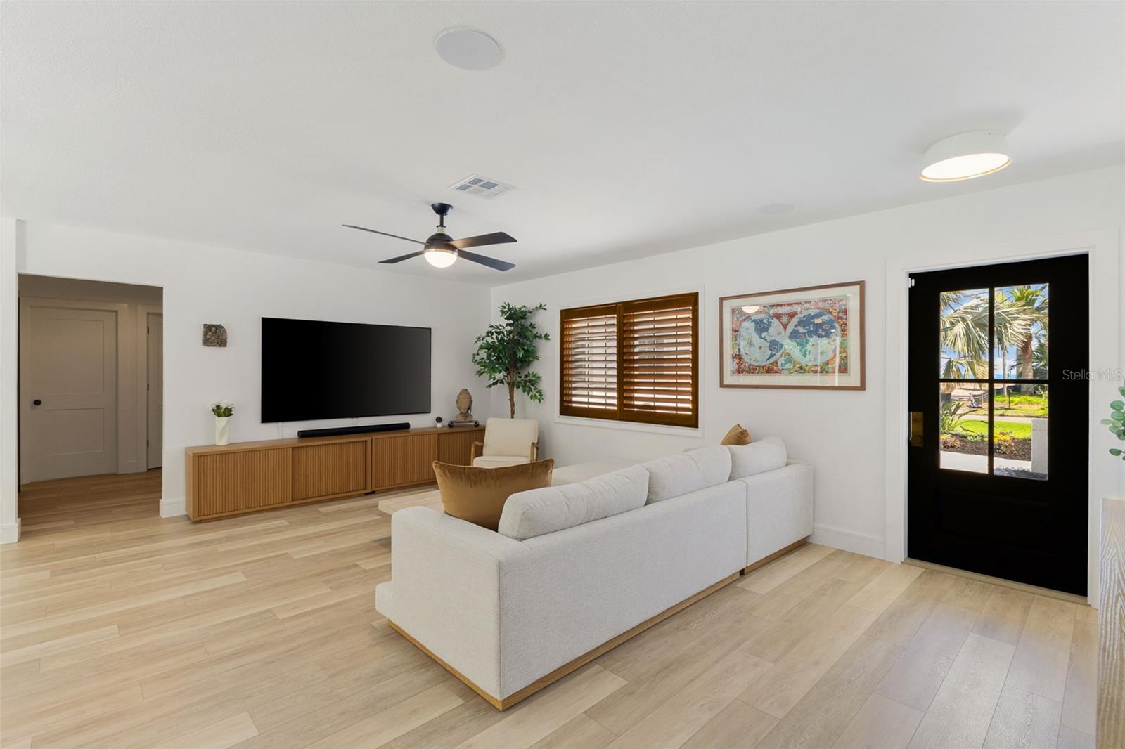 OVERLOOK DRIVE ESTATE - Residential