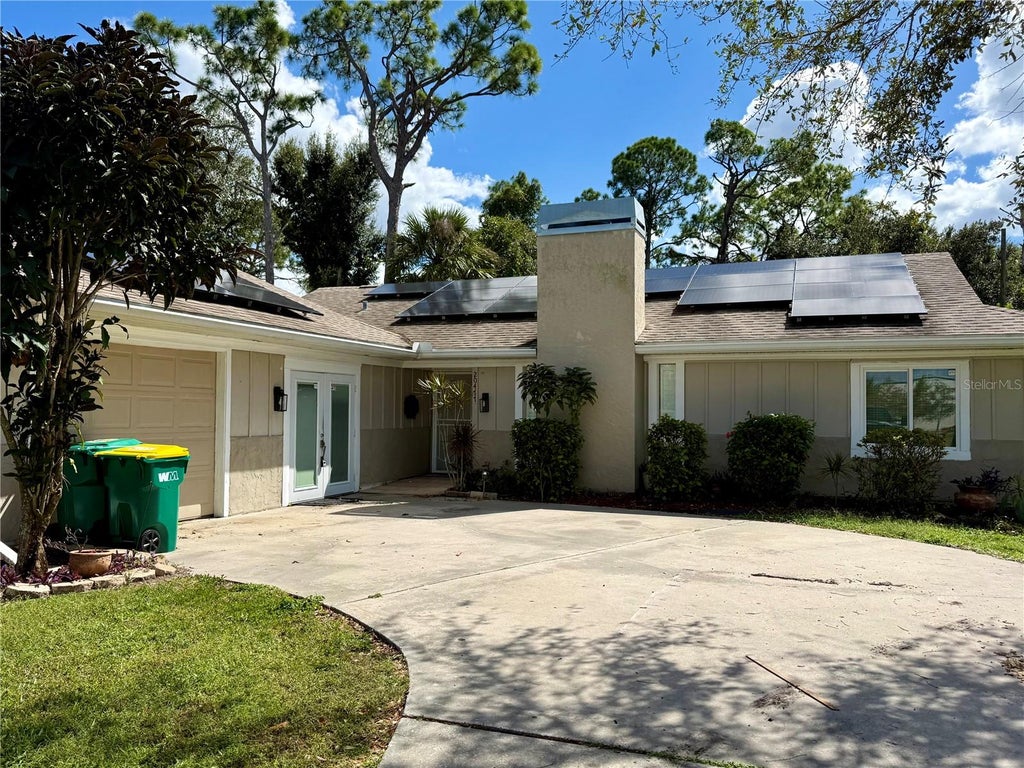 Photo of 20477 Midway Boulevard, Port Charlotte, FL 33952 (MLS # D6149301)