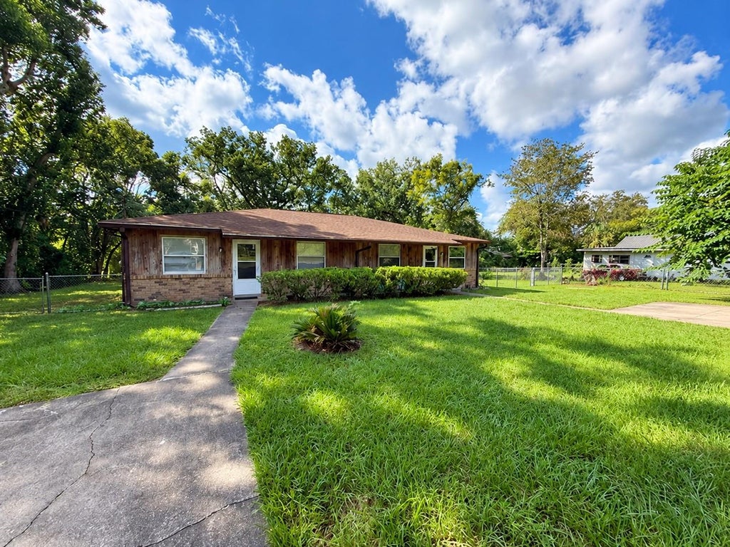 Photo of 940 NE 20th Street, Ocala, FL 34470 (MLS # OM734216)
