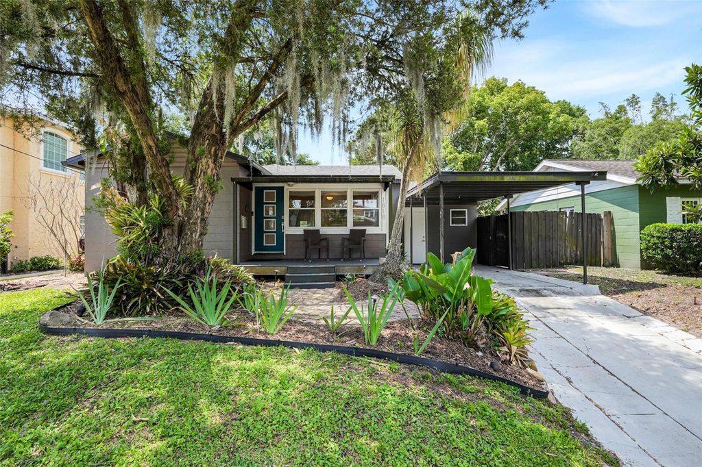 Photo of 1818 Garvin Street, Orlando, FL 32803 (MLS # O6403911)