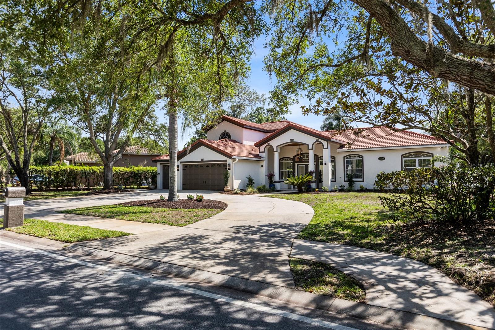 1534 E LAKE WOODLANDS PARKWAY