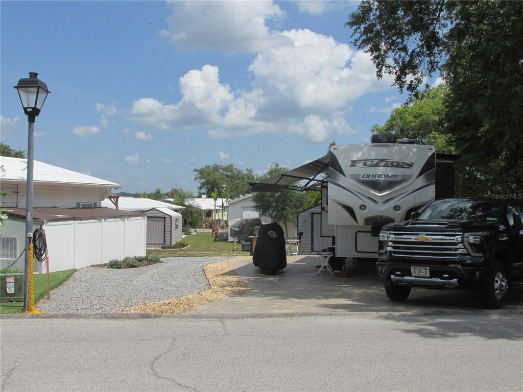 Photo of 16 Saddlebag Trail S, Lake Wales, FL 33898 (MLS # K4903466)