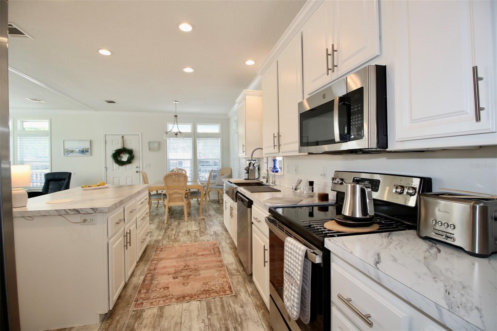 GOLDEN GATE MOBILE HOME PARK UNREC - Residential