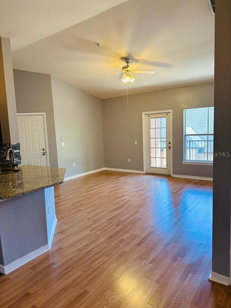 FOUNTAINS/METRO WEST - Residential Lease