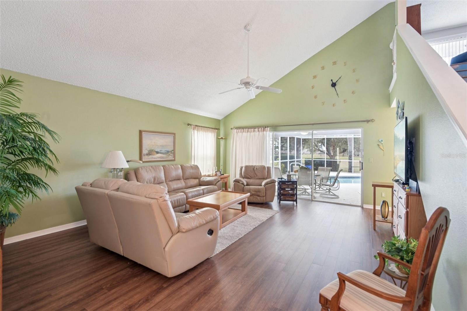 SUN CITY CENTER UNIT 162 PH - Residential