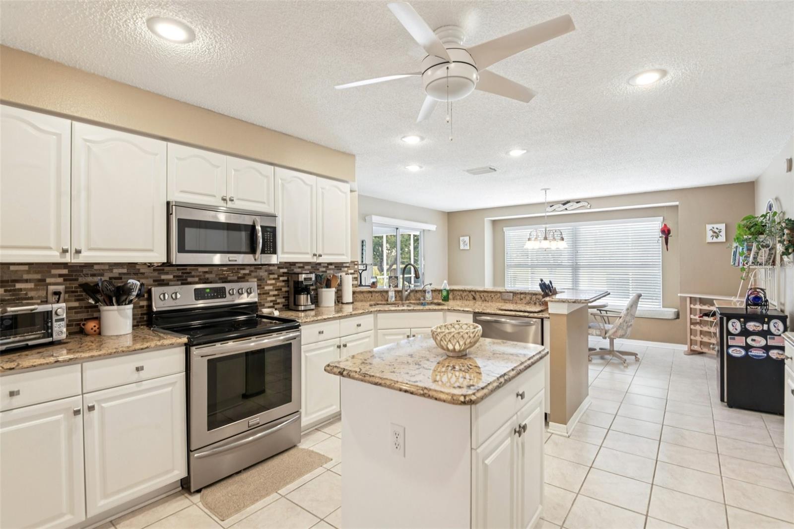 SUN CITY CENTER UNIT 162 PH - Residential