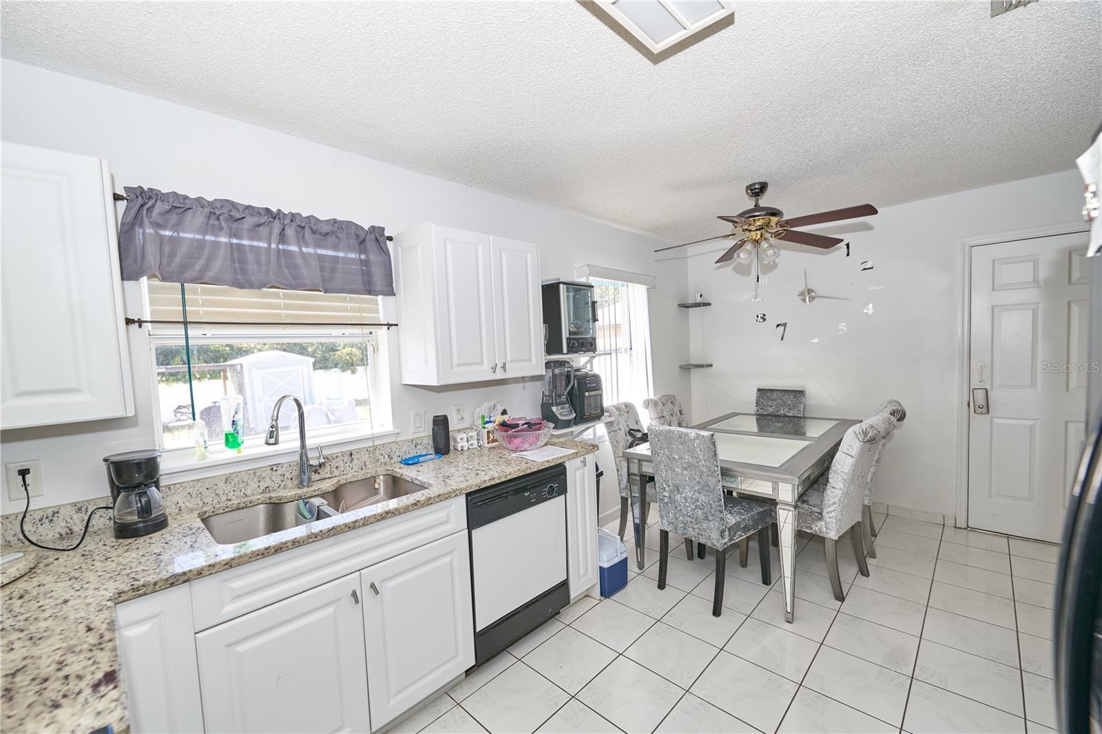 DELTONA LAKES UNIT 32 - Residential
