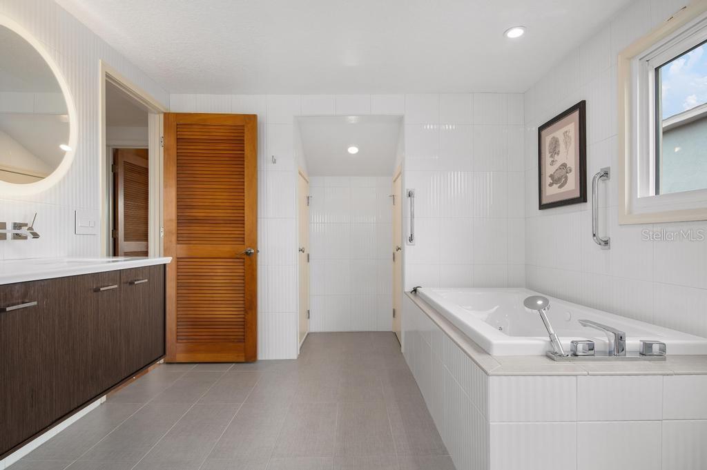 SHORE ACRES FIRST ADD - Residential