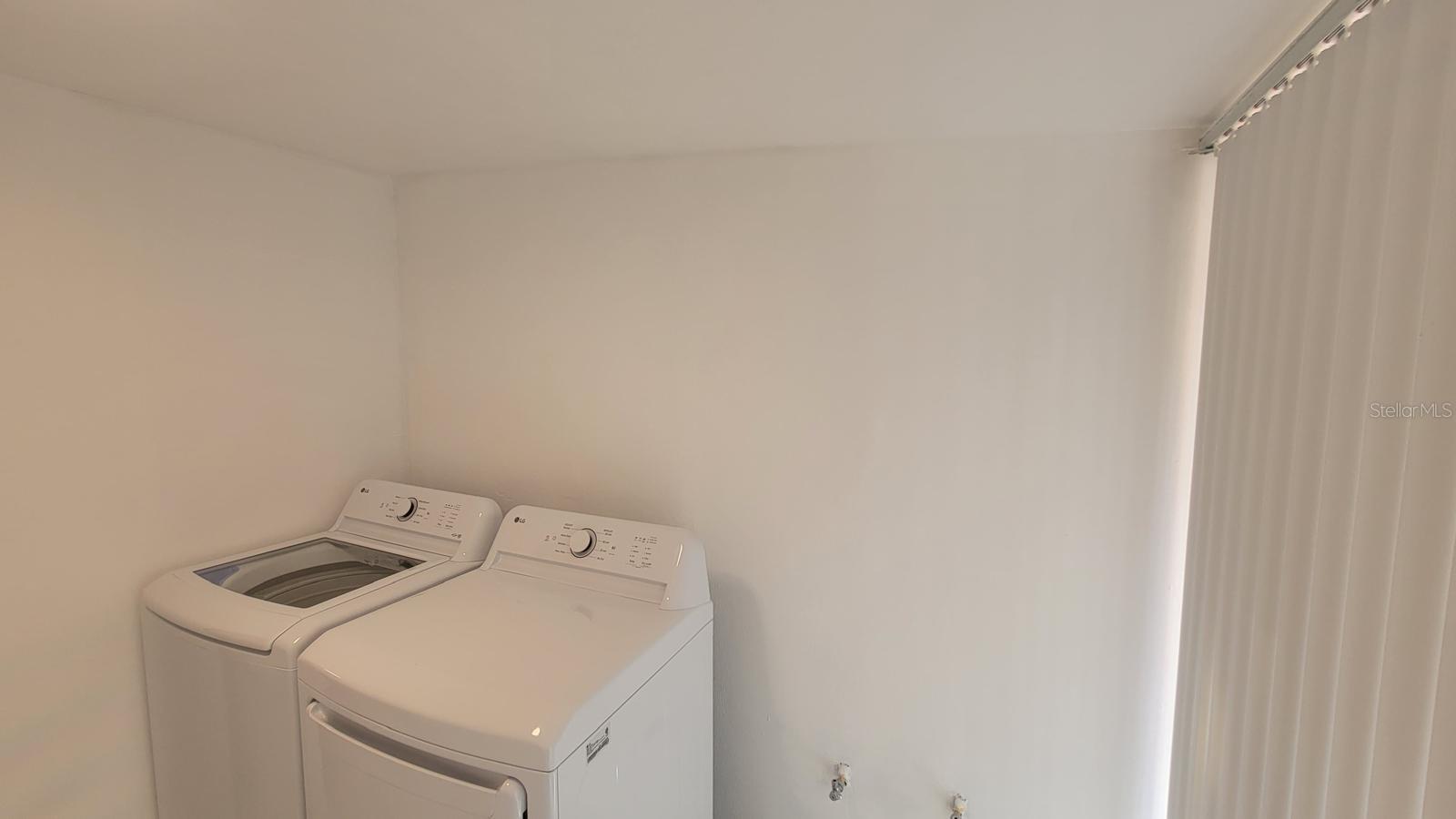 INVERNESS HIGHLANDS WEST - Residential