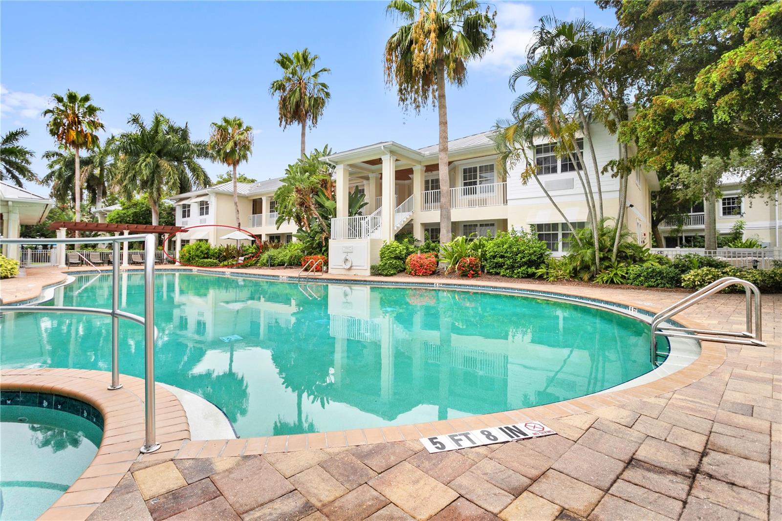 ACADEMY RESORT LODGE - Residential