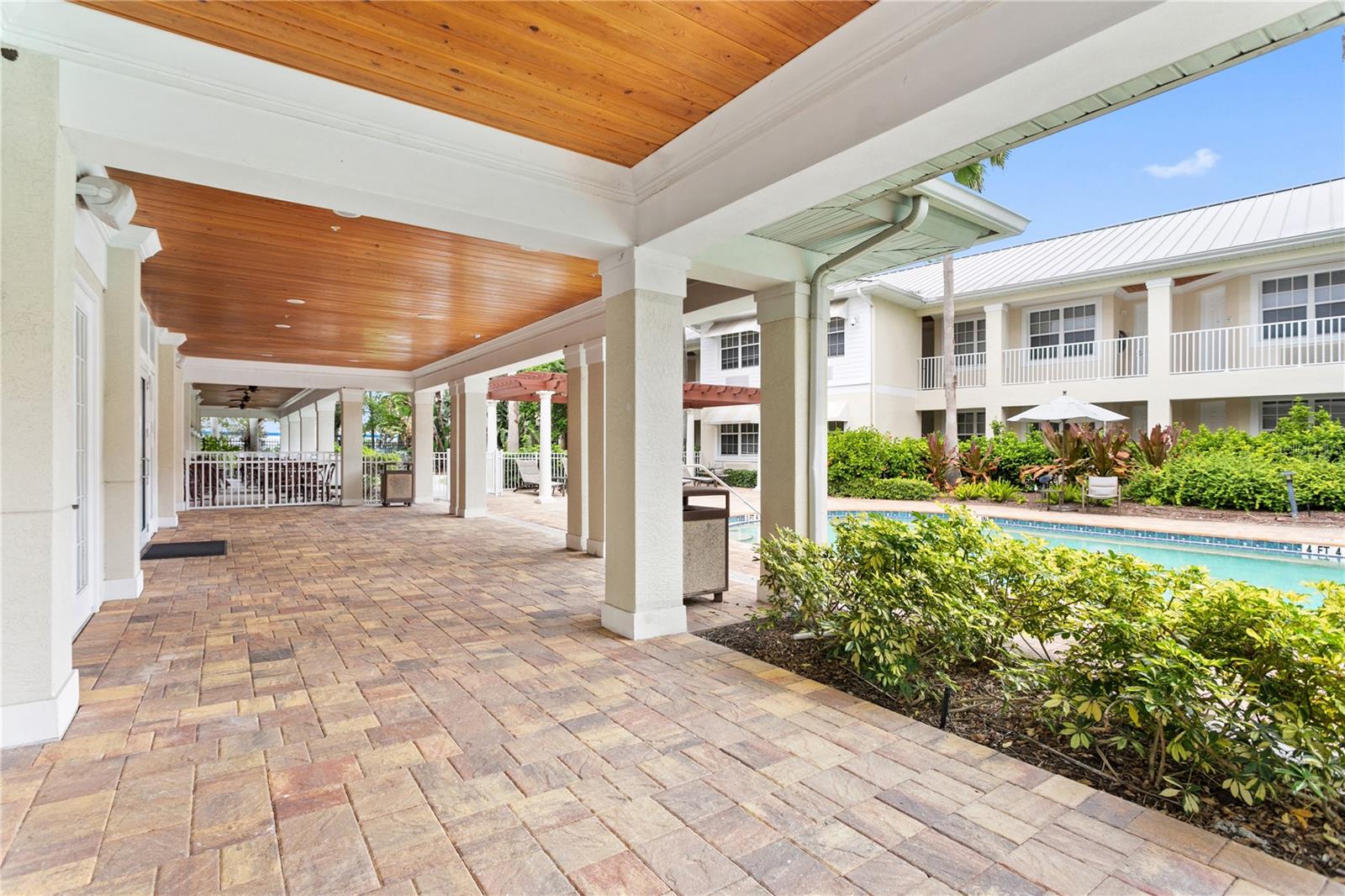 ACADEMY RESORT LODGE - Residential