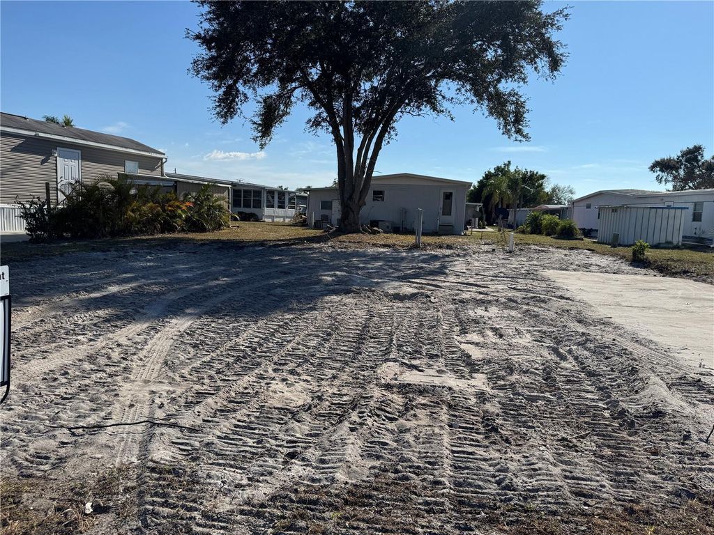 Photo of 420 49th Street E #85, Palmetto, FL 34221 (MLS # A4672682)