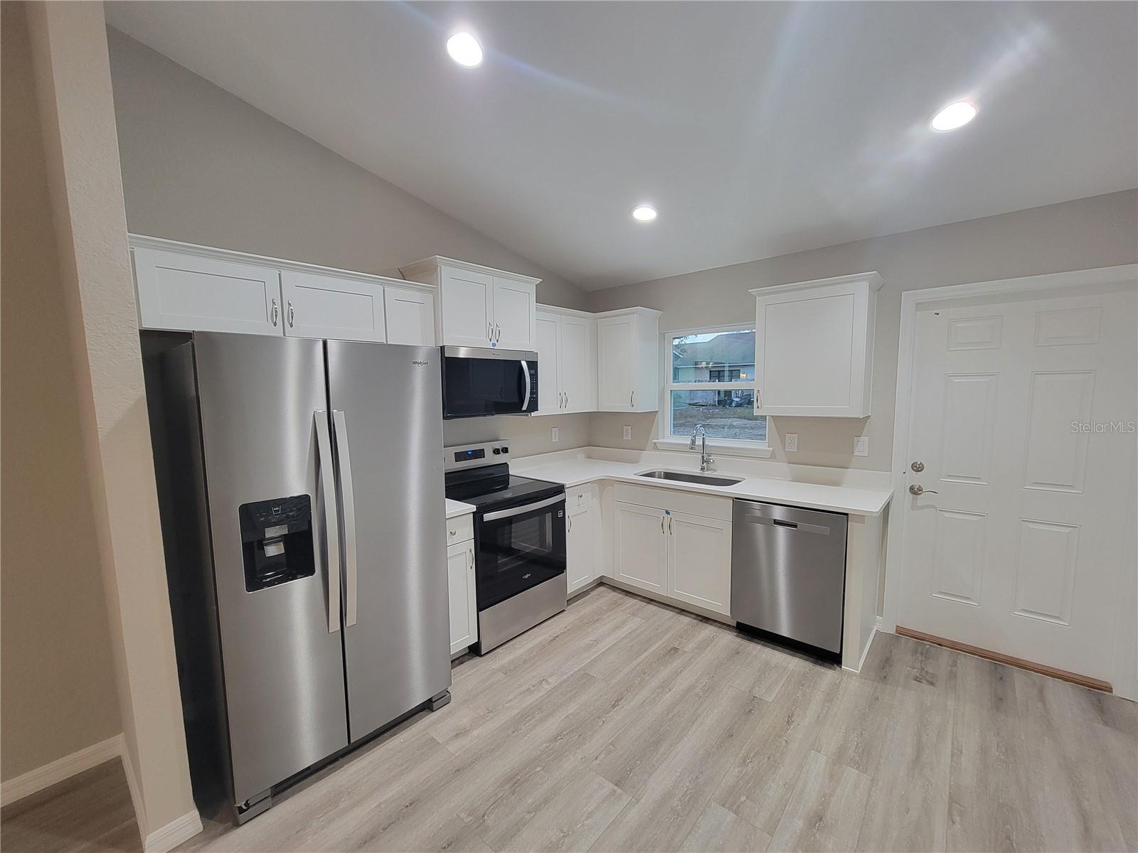 LEIGHTON ESTATE - Residential Lease