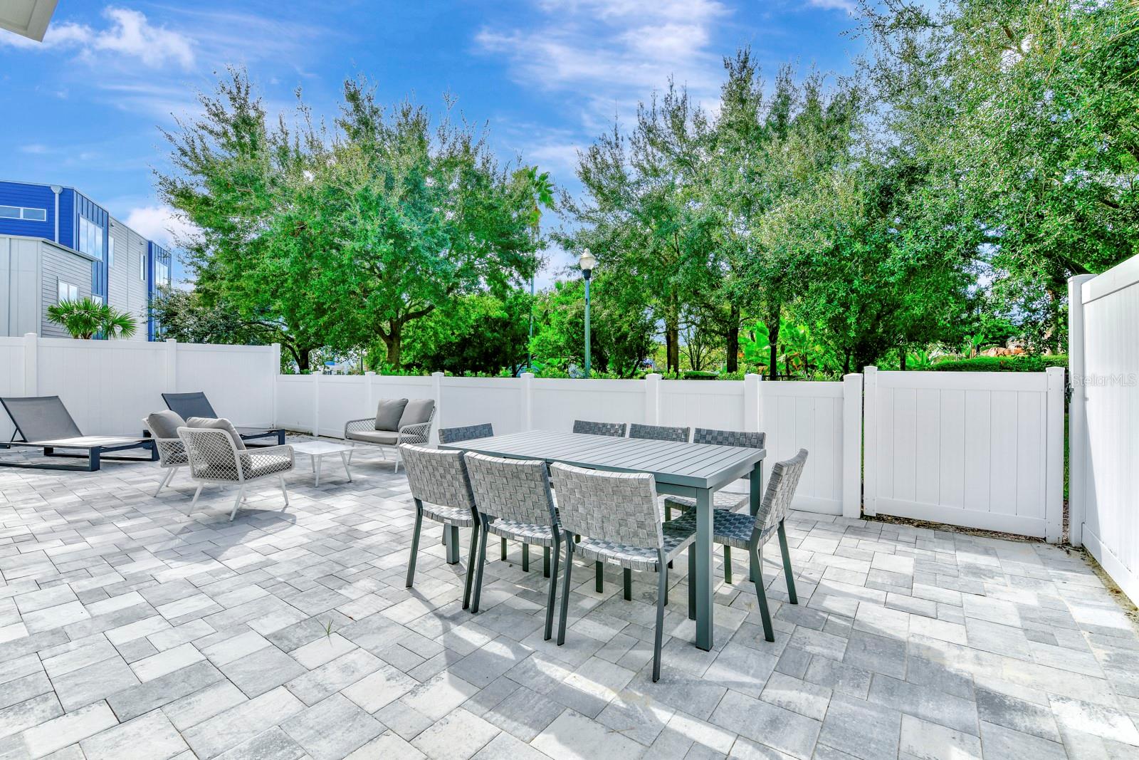 SPECTRUM AT REUNION CONDO PH 6B OR 6379/879 UNIT 7 - Residential Lease