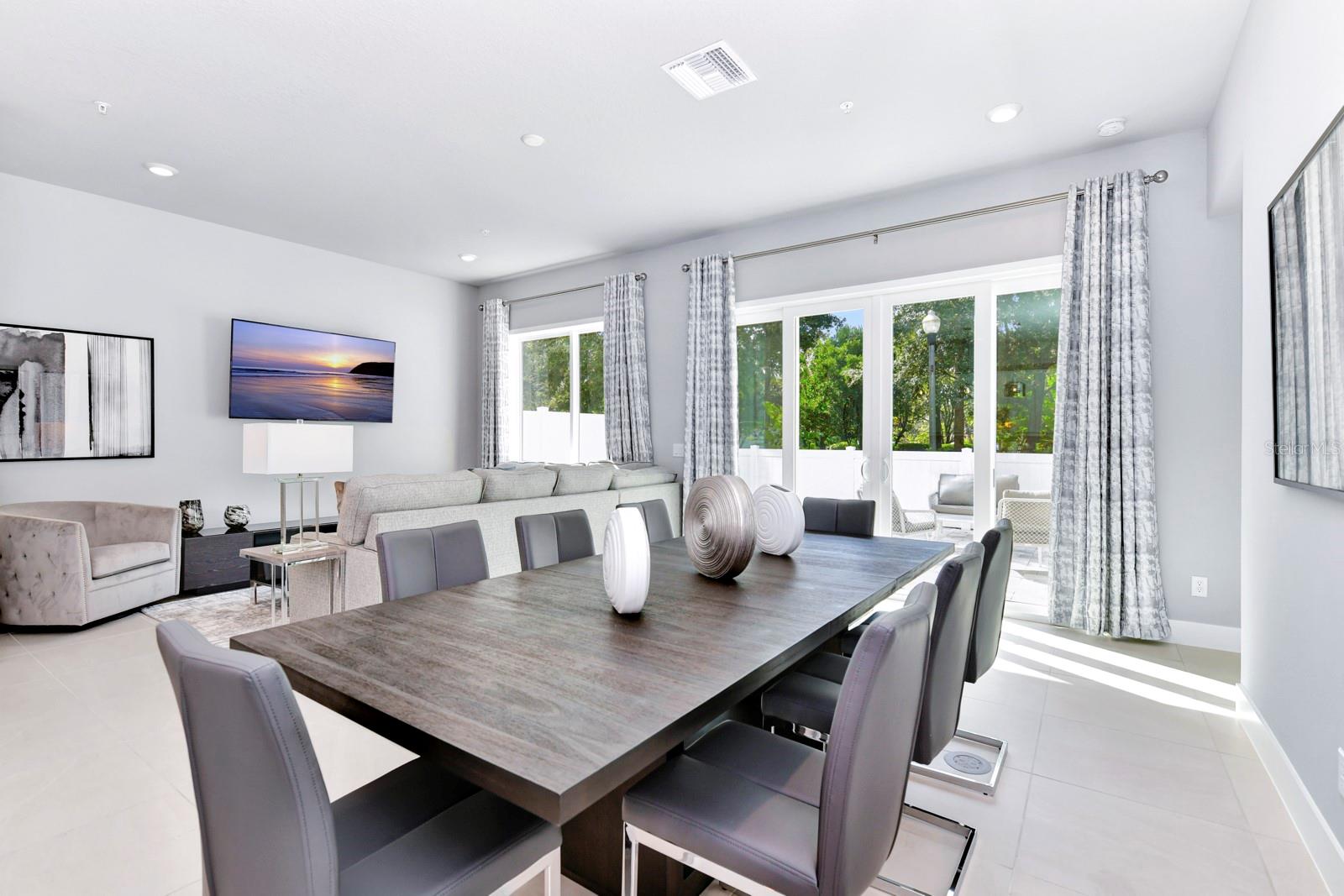 SPECTRUM AT REUNION CONDO PH 6B OR 6379/879 UNIT 7 - Residential Lease