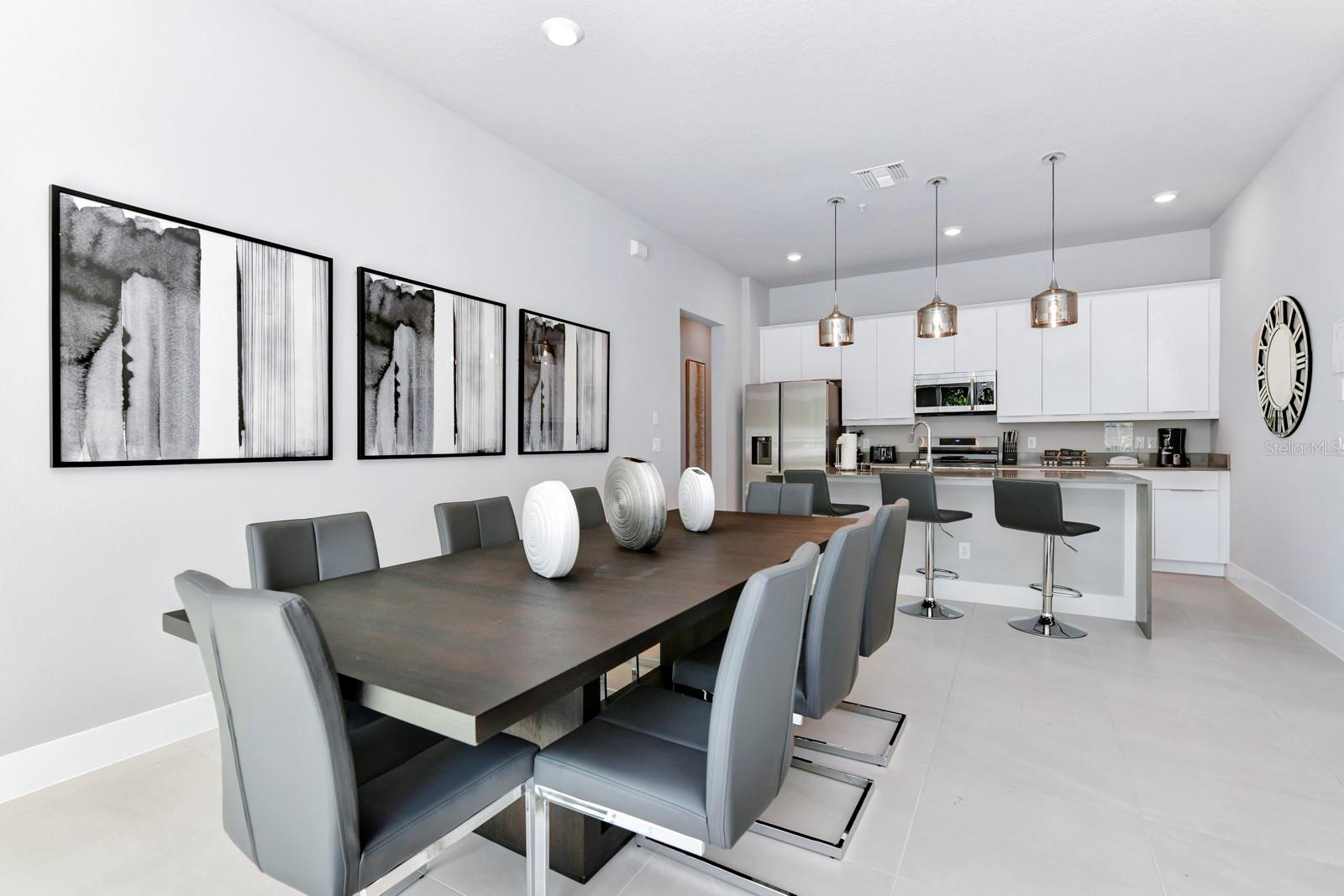 SPECTRUM AT REUNION CONDO PH 6B OR 6379/879 UNIT 7 - Residential Lease