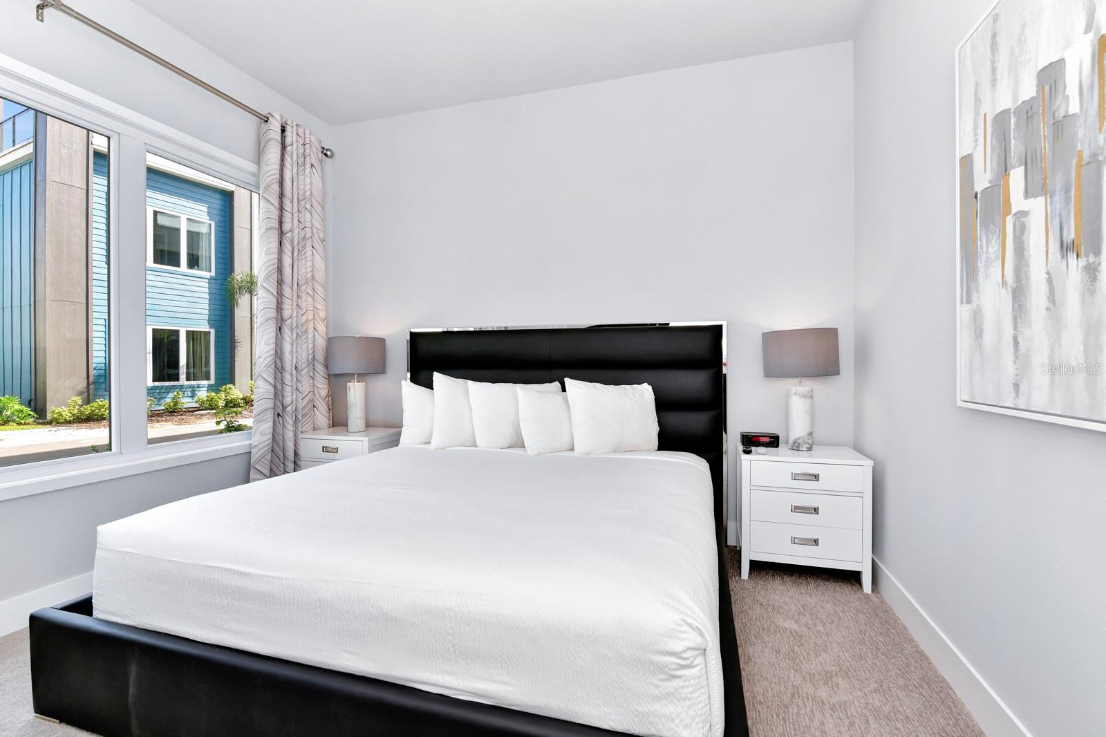 SPECTRUM AT REUNION CONDO PH 6B OR 6379/879 UNIT 7 - Residential Lease