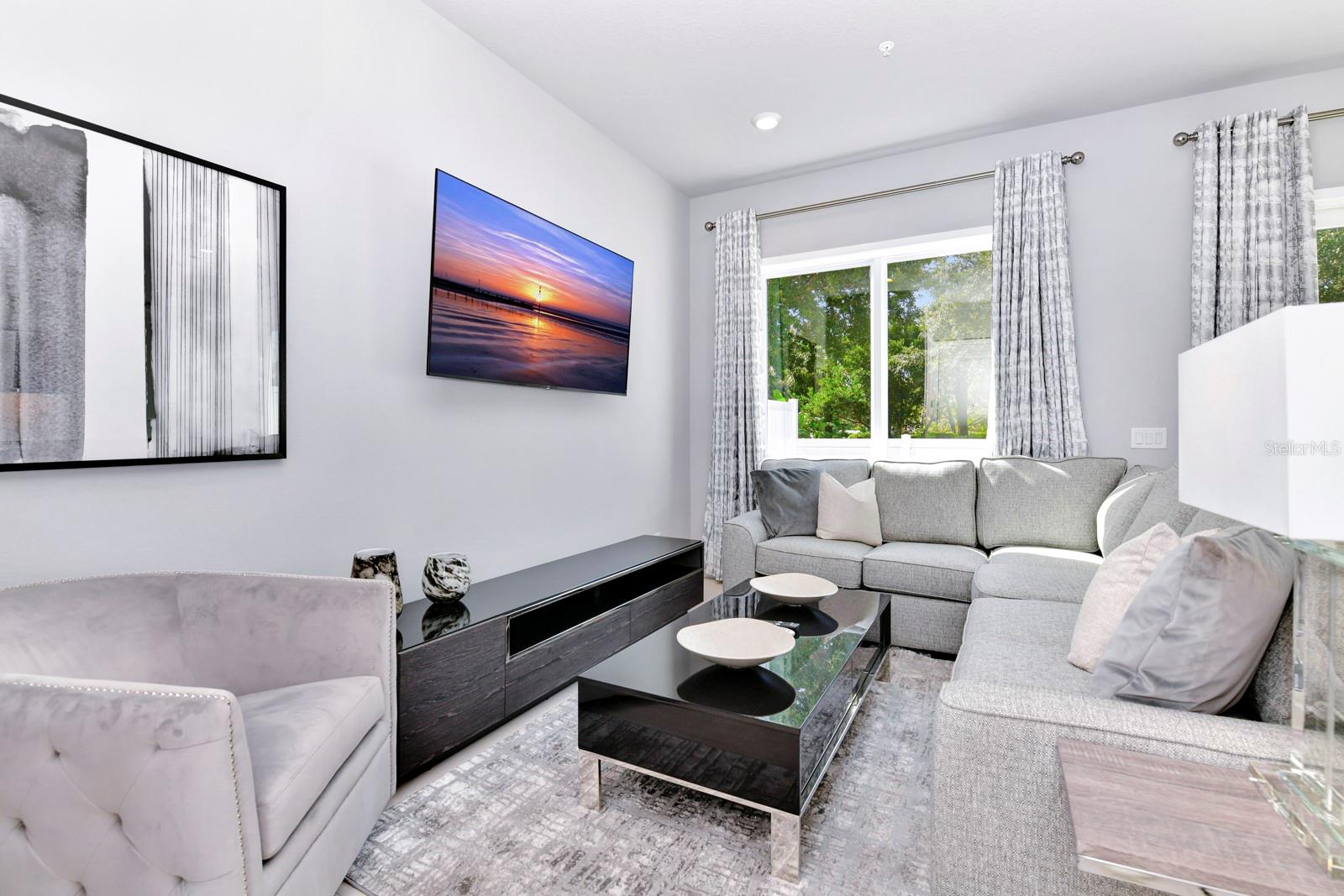 SPECTRUM AT REUNION CONDO PH 6B OR 6379/879 UNIT 7 - Residential Lease