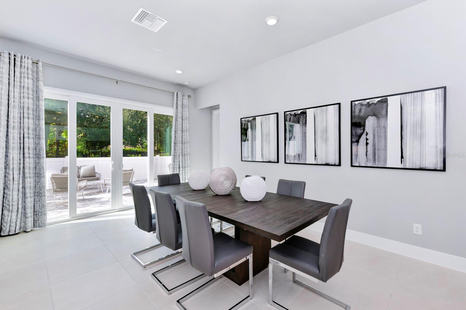 SPECTRUM AT REUNION CONDO PH 6B OR 6379/879 UNIT 7 - Residential Lease