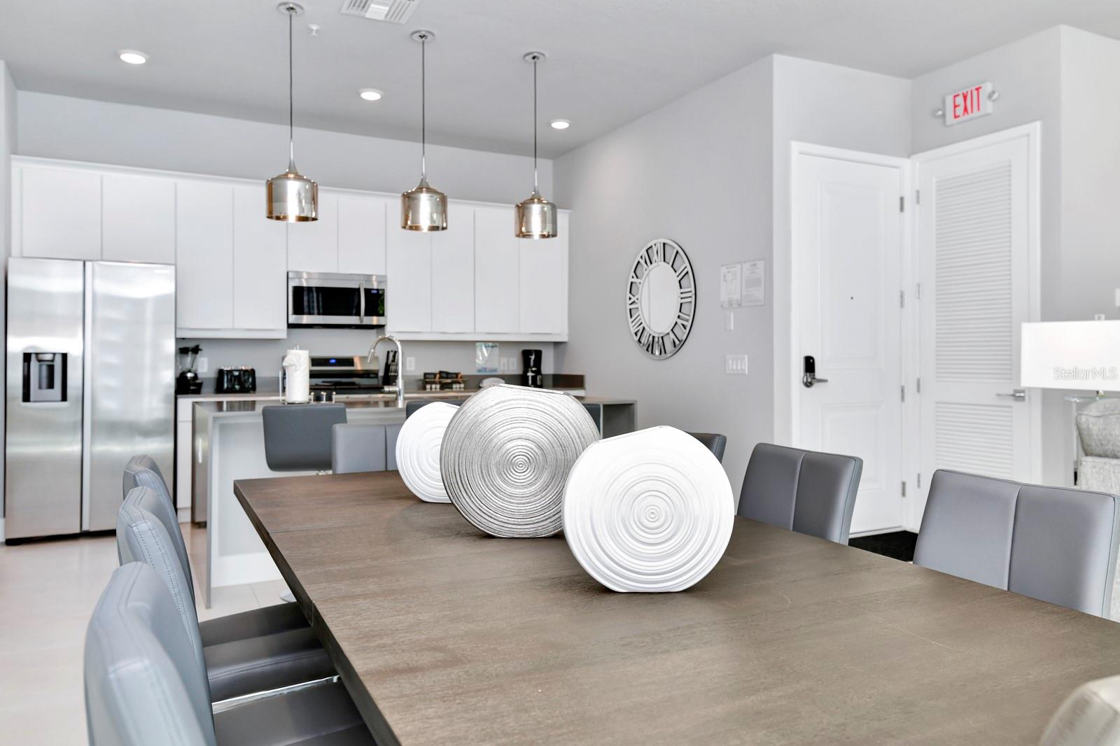 SPECTRUM AT REUNION CONDO PH 6B OR 6379/879 UNIT 7 - Residential Lease