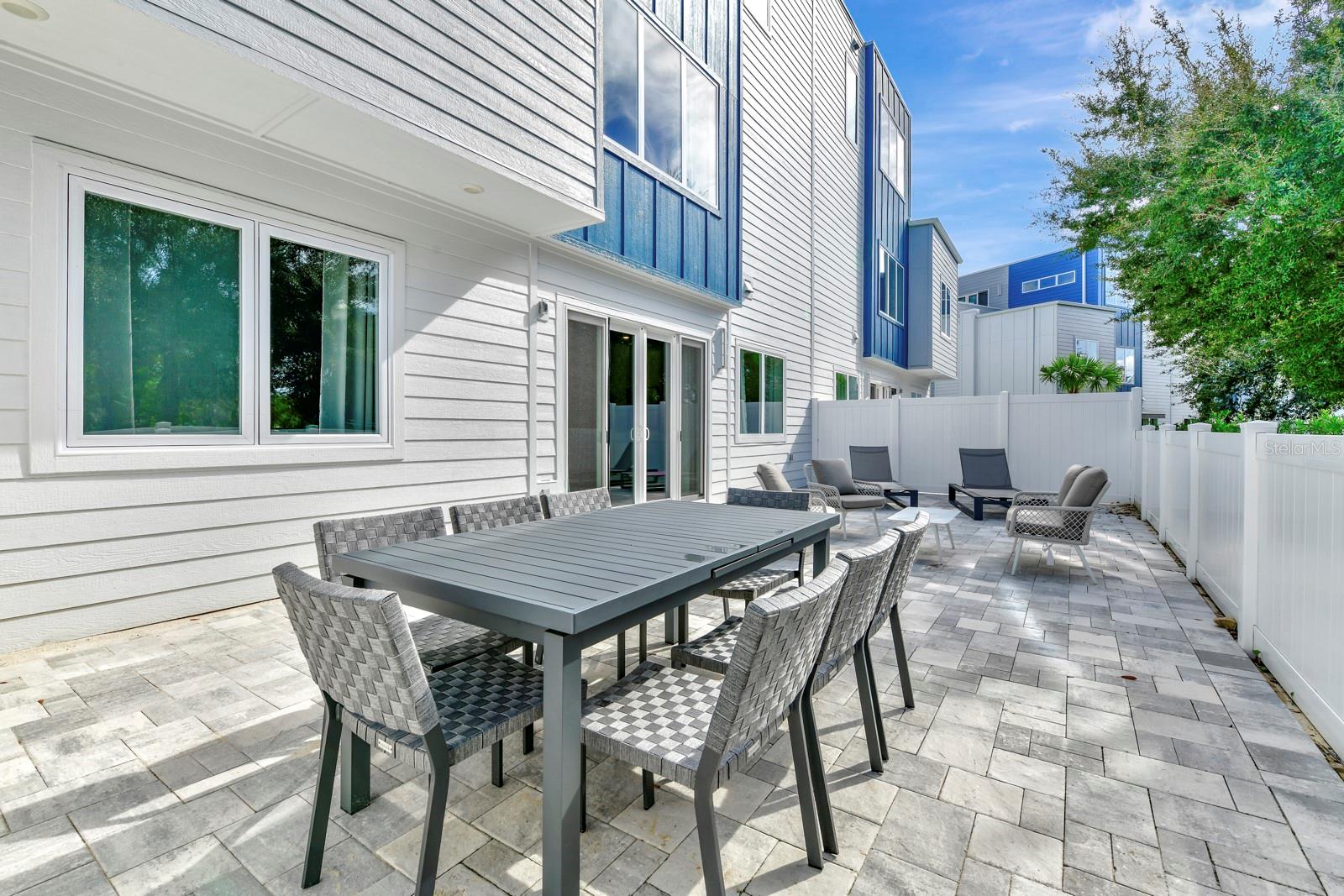 SPECTRUM AT REUNION CONDO PH 6B OR 6379/879 UNIT 7 - Residential Lease