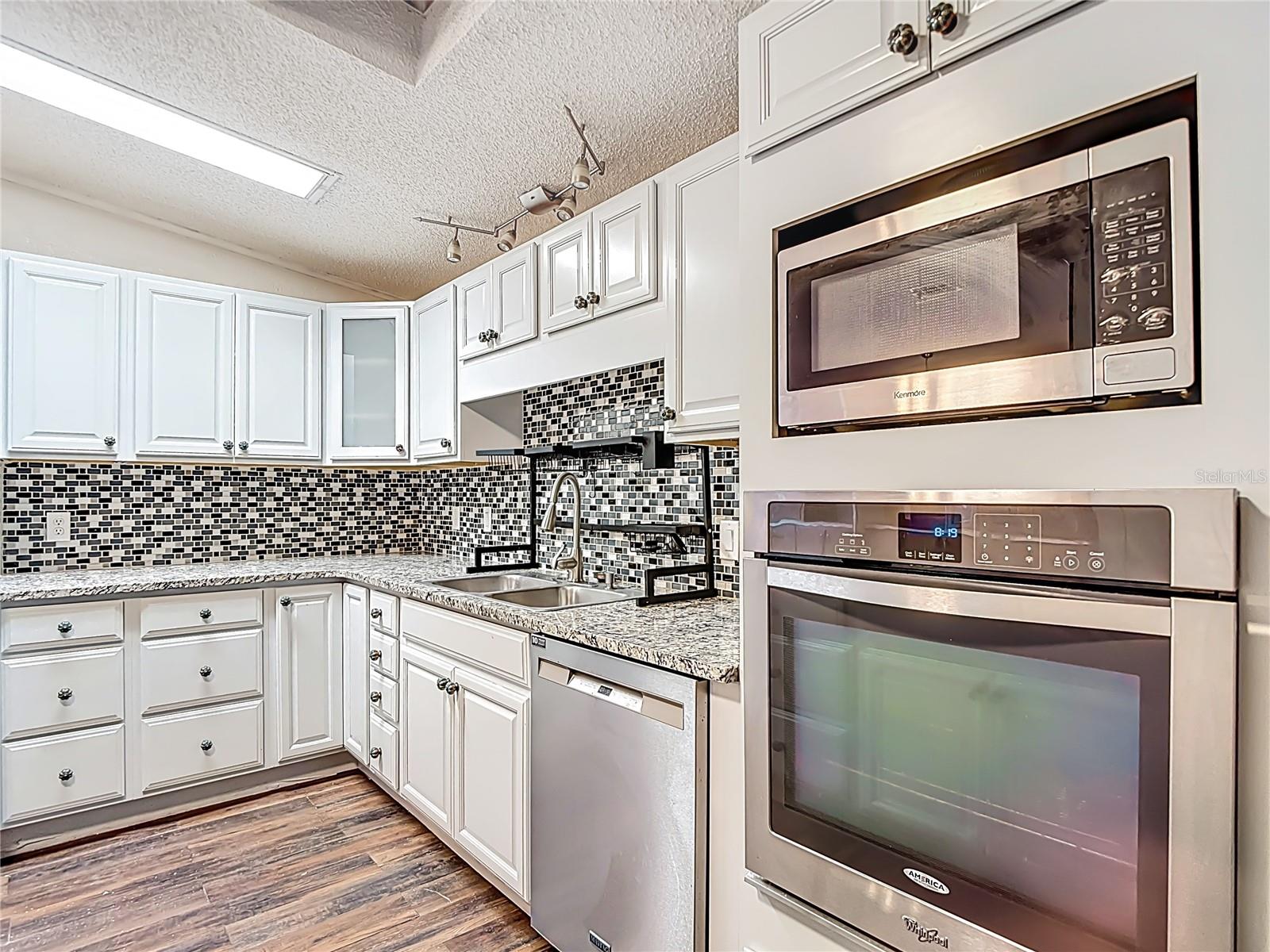 BROOKRIDGE COMM - Residential