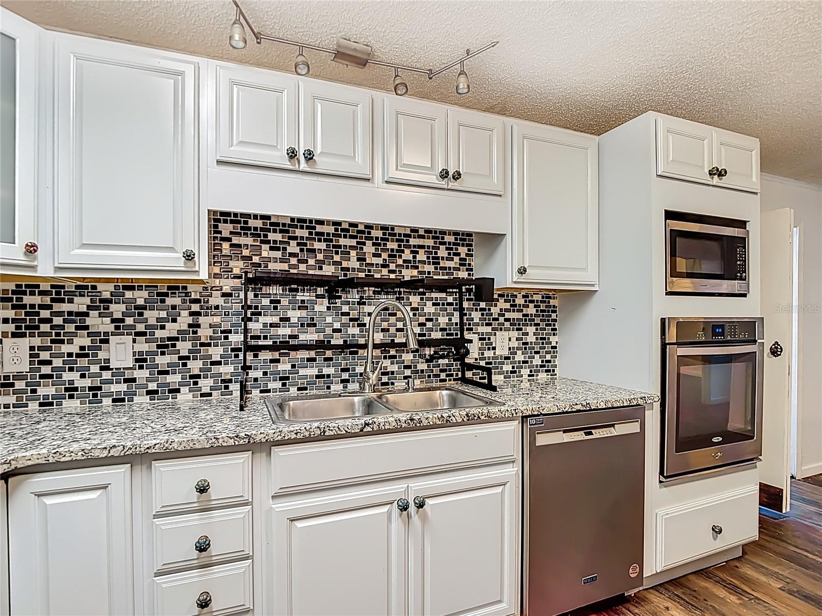 BROOKRIDGE COMM - Residential