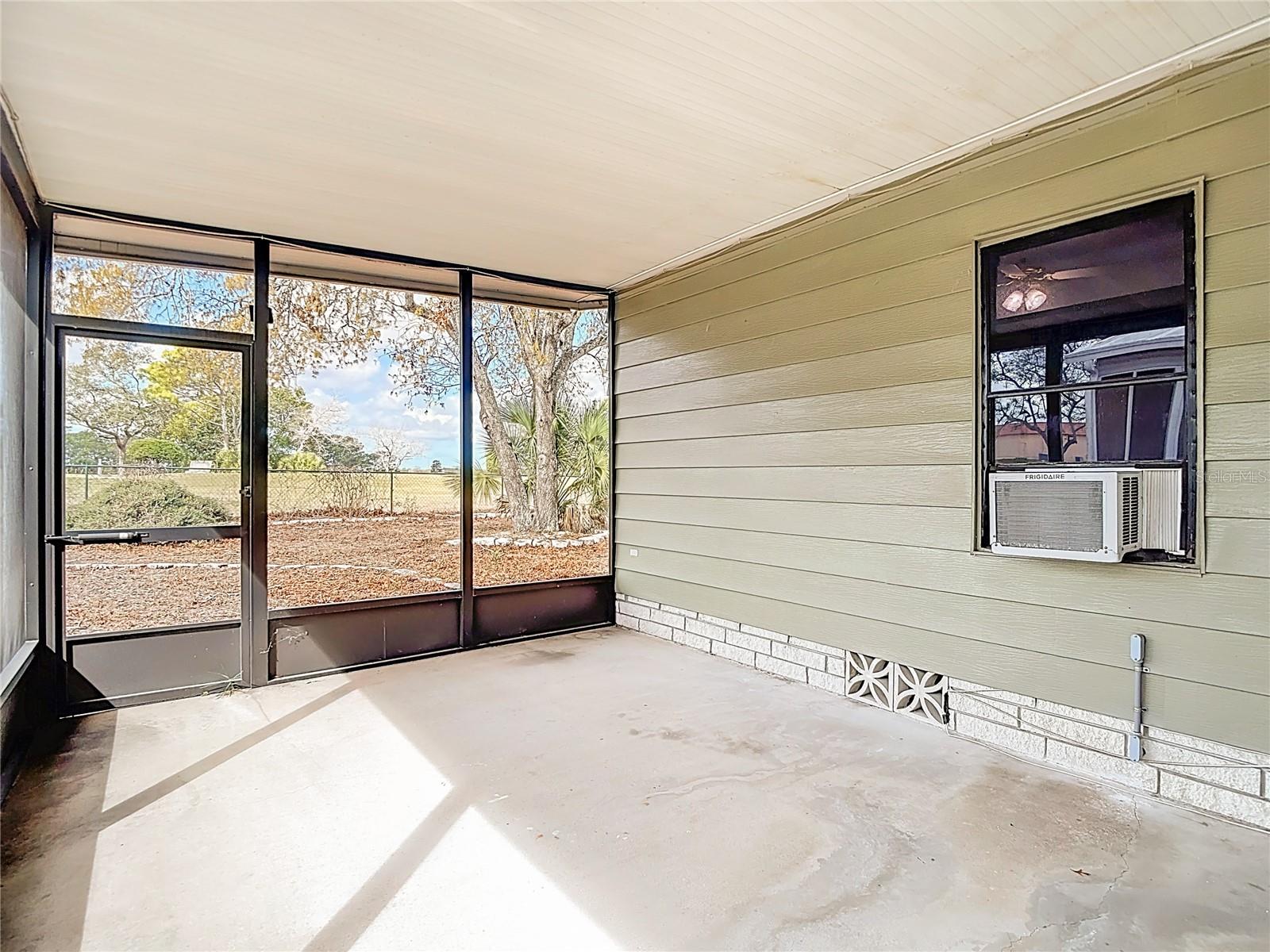 BROOKRIDGE COMM - Residential